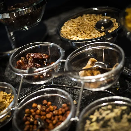 Continental Hotel 3*