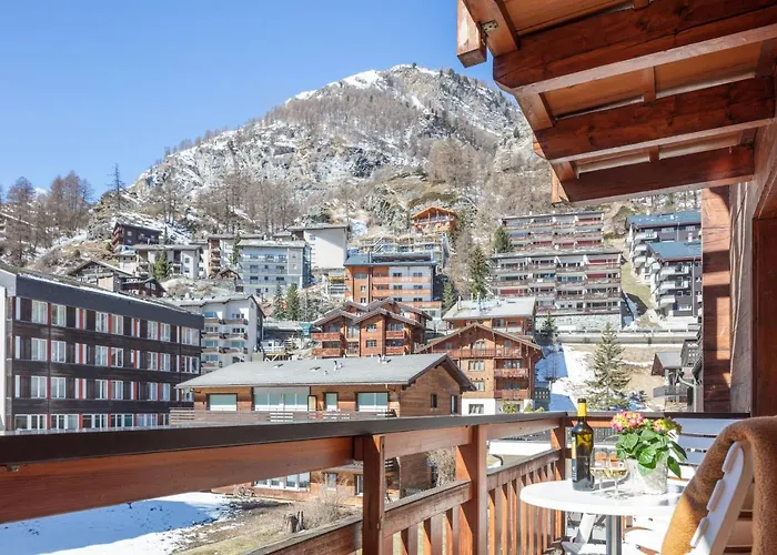 Continental Hotel 3*