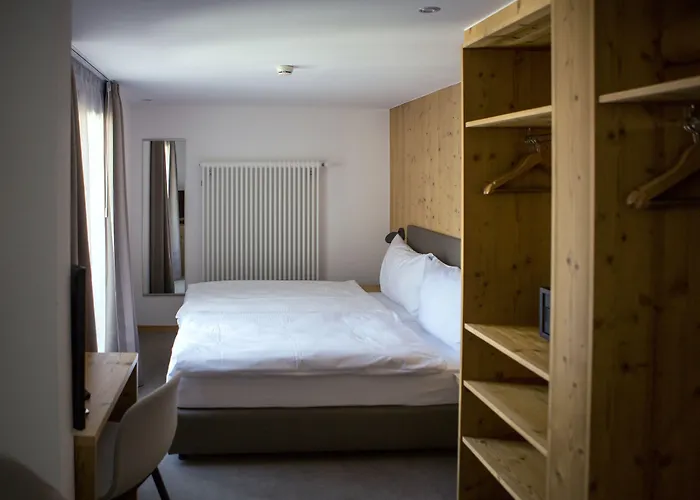 ホテル コンチネンタル 3*