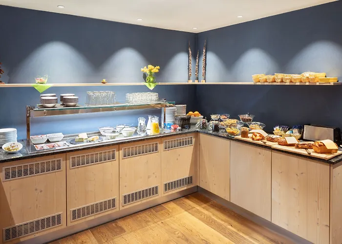 コンチネンタル ホテル ツェルマット