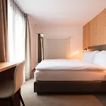 Continental Hotel 3*