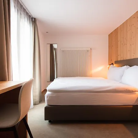 Continental Hotell 3*